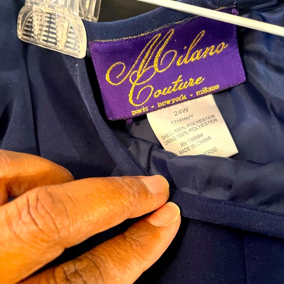 Just in time for Spring 2 Piece skirt Suit. - Picture 4 of 7